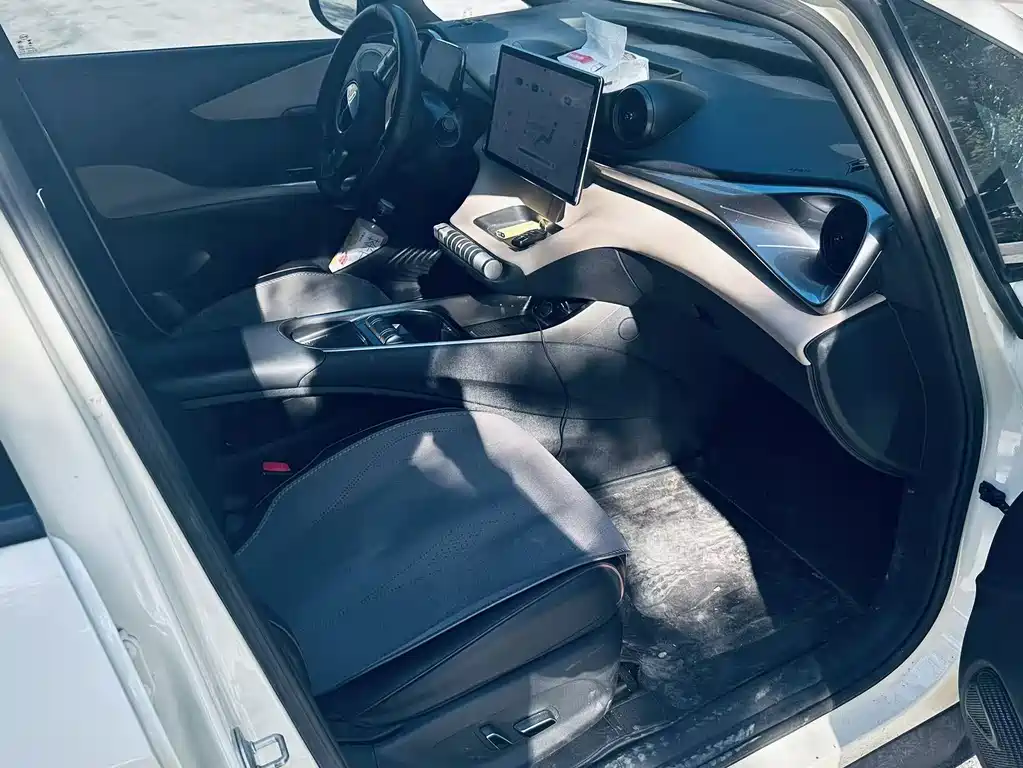 BYD Dolphin 2023