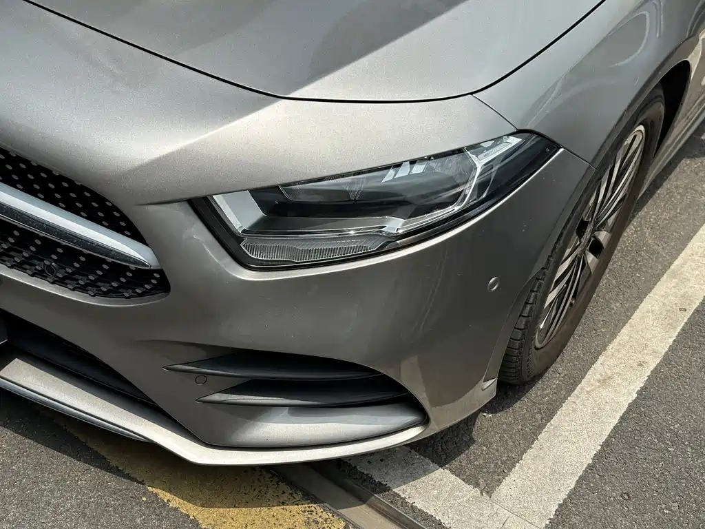 Mercedes-Benz A-Class 2019 — фото 3