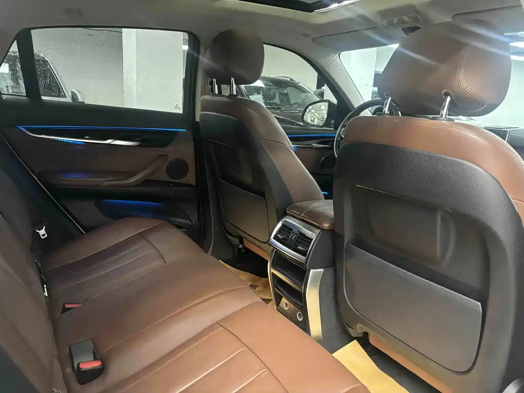 BMW X6 2016 — фото 11
