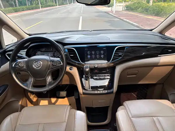 Buick GL8 2018