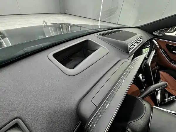 Mercedes-Benz Maybach S-Class 2023
