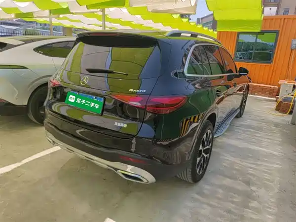 Mercedes-Benz GLC 2023