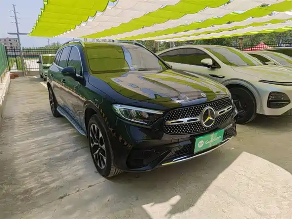 Mercedes-Benz GLC 2023