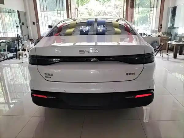 BYD Seal 05 DM-i 2025