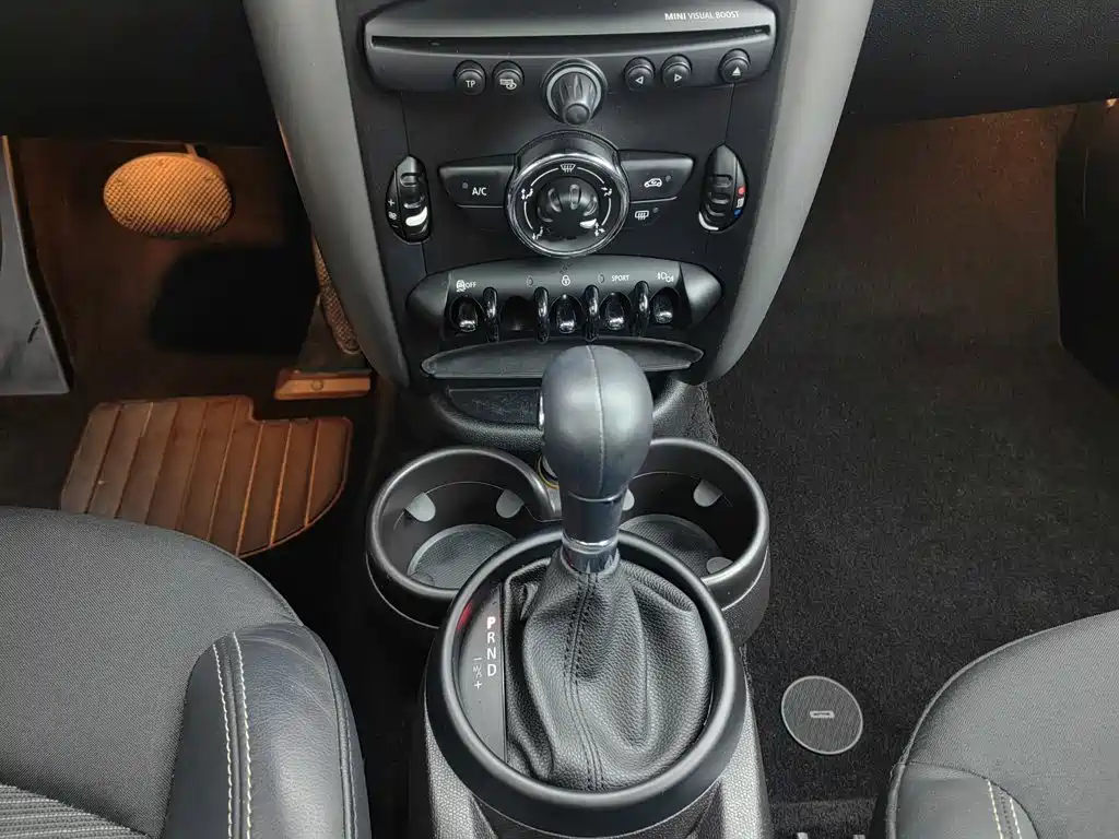 MINI Countryman 2015 — фото 13