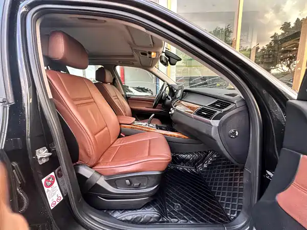 BMW X5 2011
