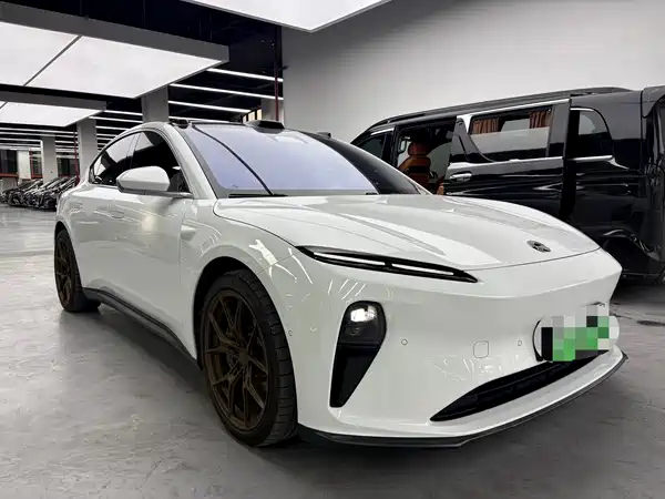 NIO ET5 2023