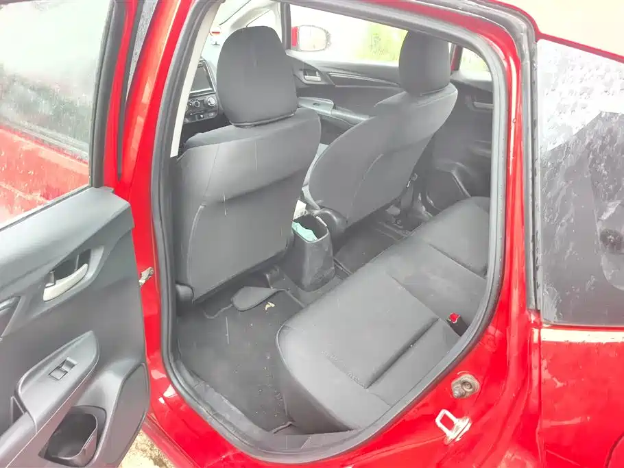 Honda Fit 2017 — фото 11