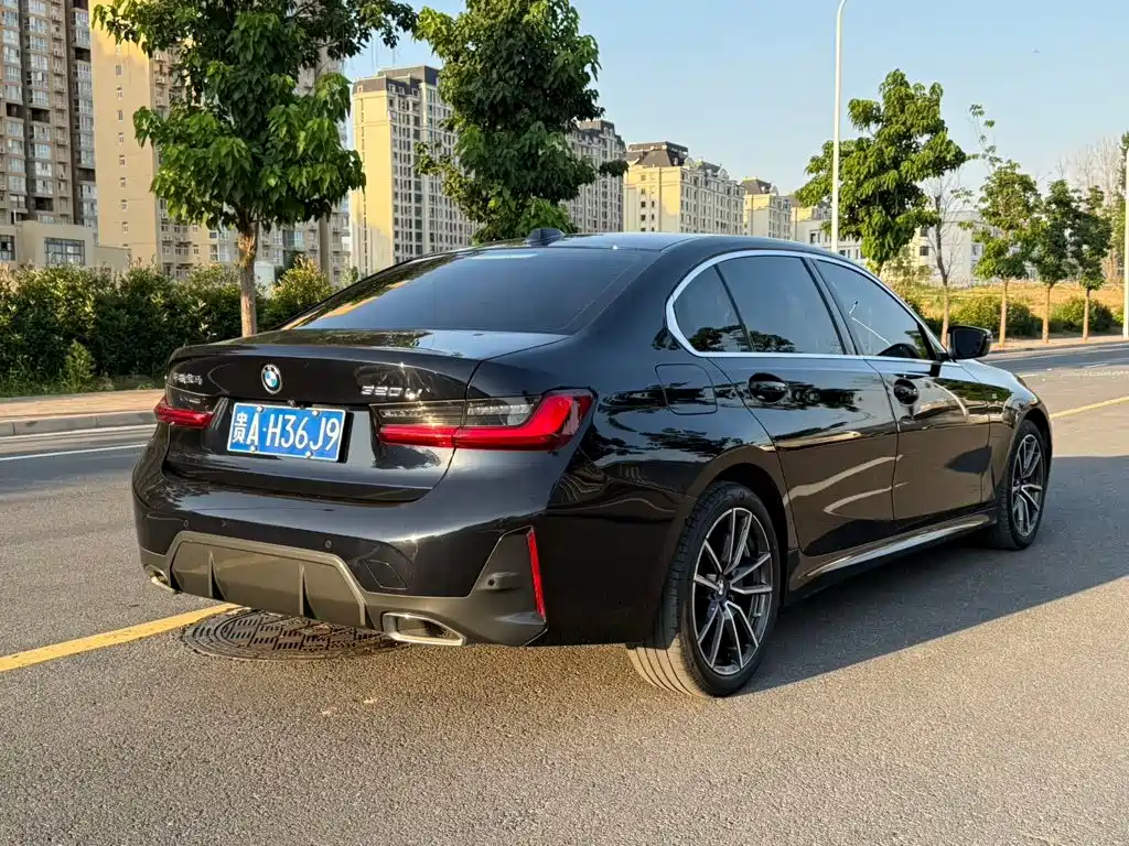 BMW 3 Series 2022 — фото 13