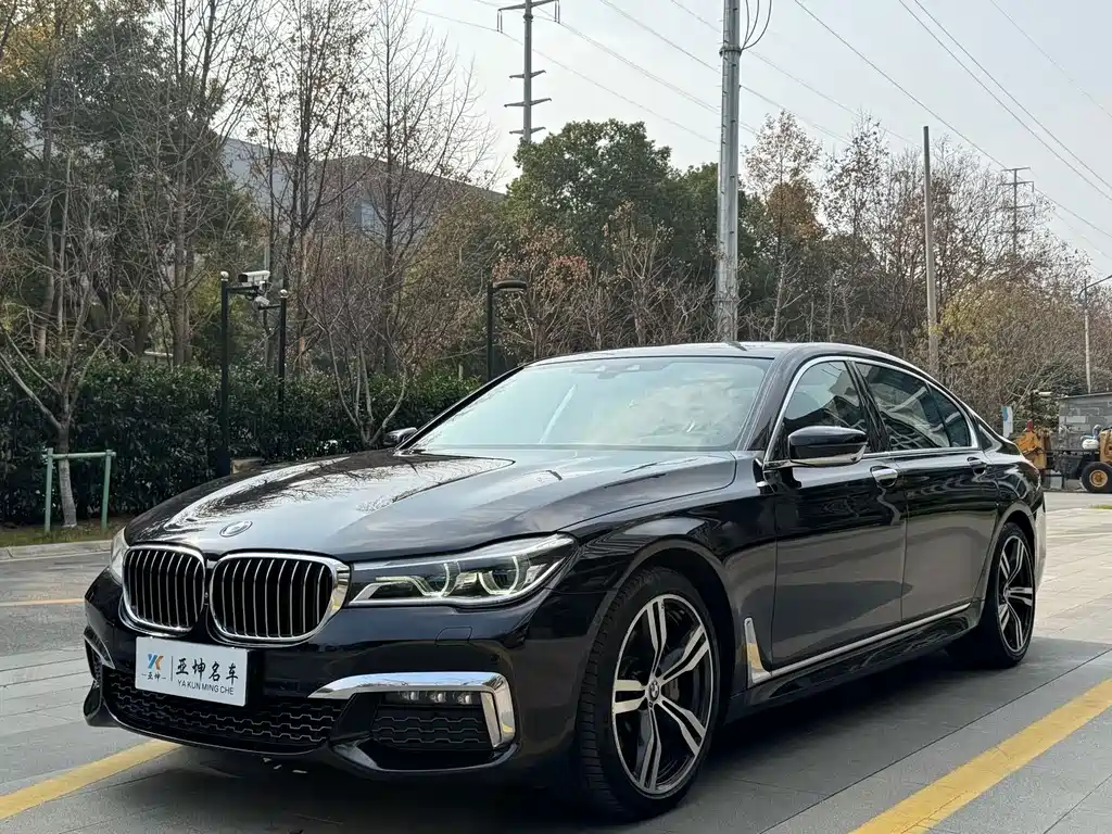 BMW 7 Series 2017 — фото 5