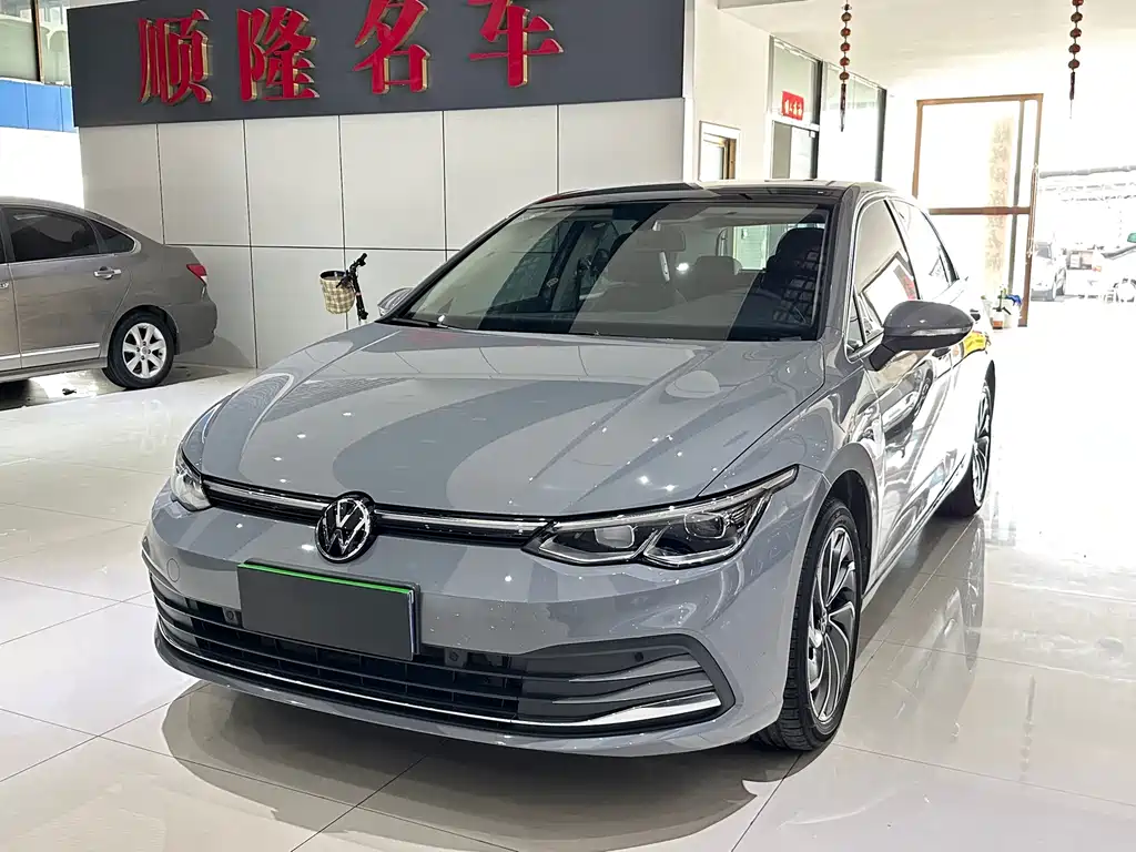 Volkswagen Golf 2024