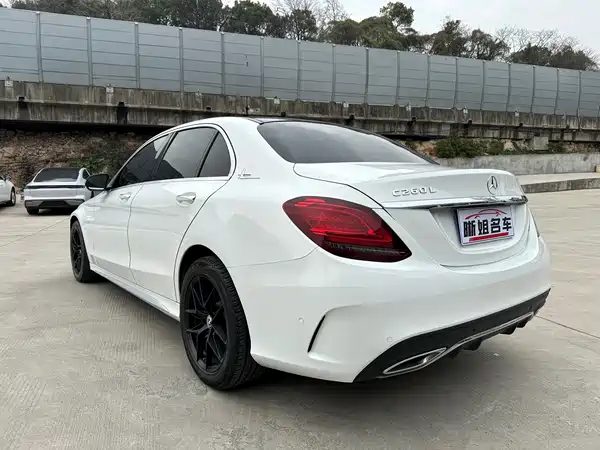 Mercedes-Benz C-Class 2021