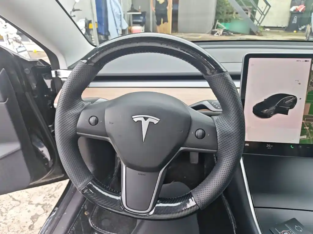 Tesla Model 3 2020 — фото 11