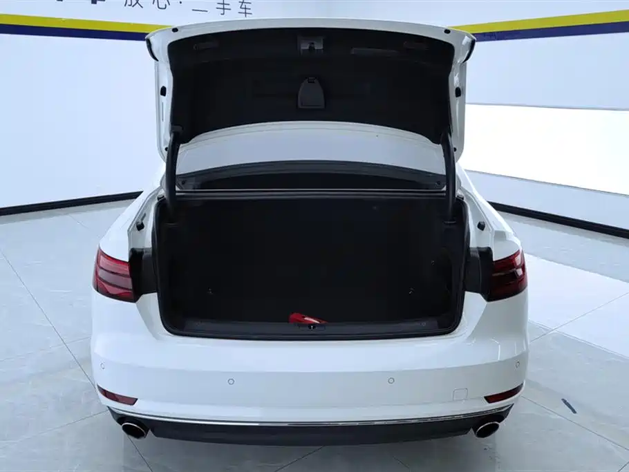 Audi A4L 2017