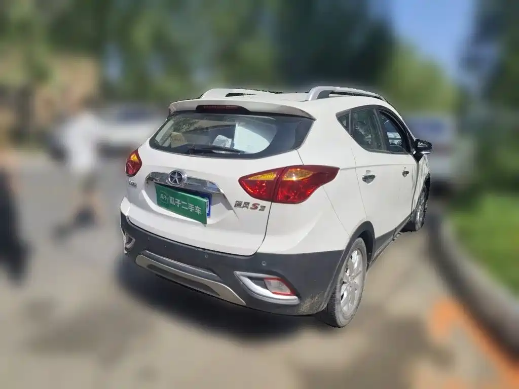 JAC Refine S3 2015