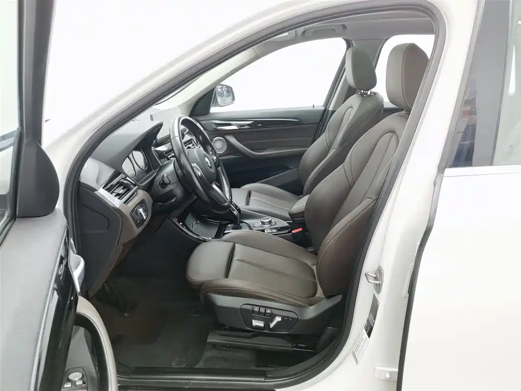 BMW X1 2021 — фото 10