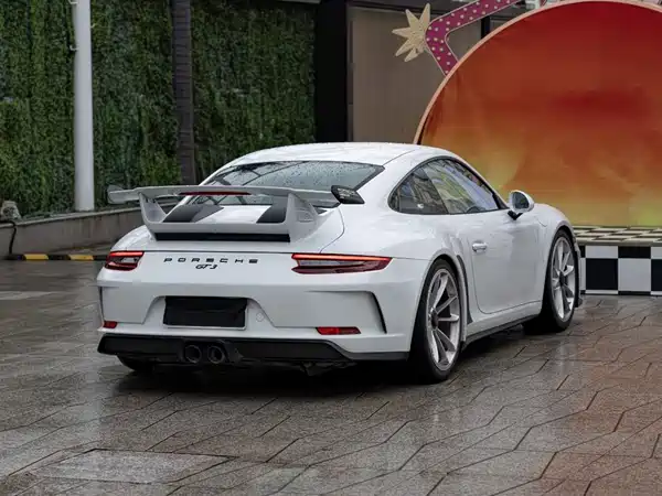 Porsche 911 2019