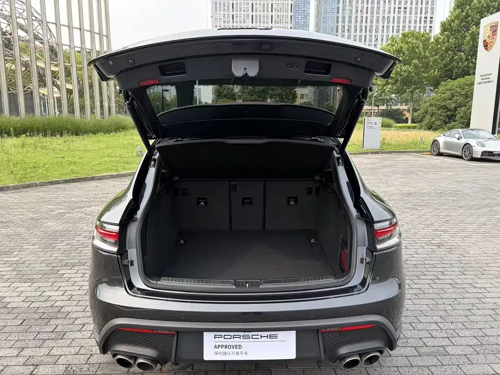Porsche Macan — фото 9