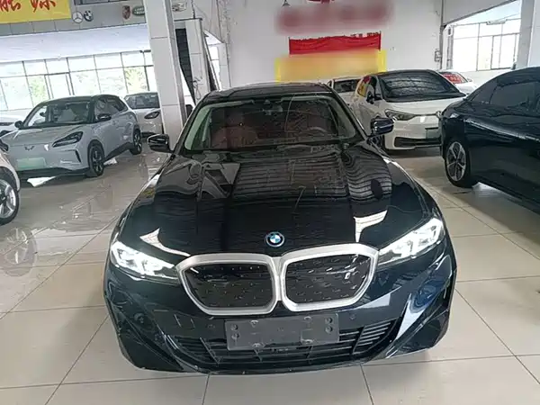 BMW i3 2024