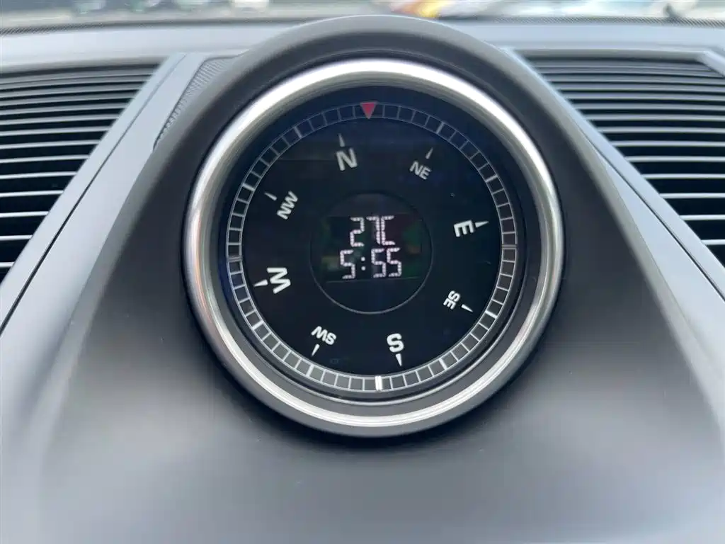 Porsche Macan 2021 — фото 22