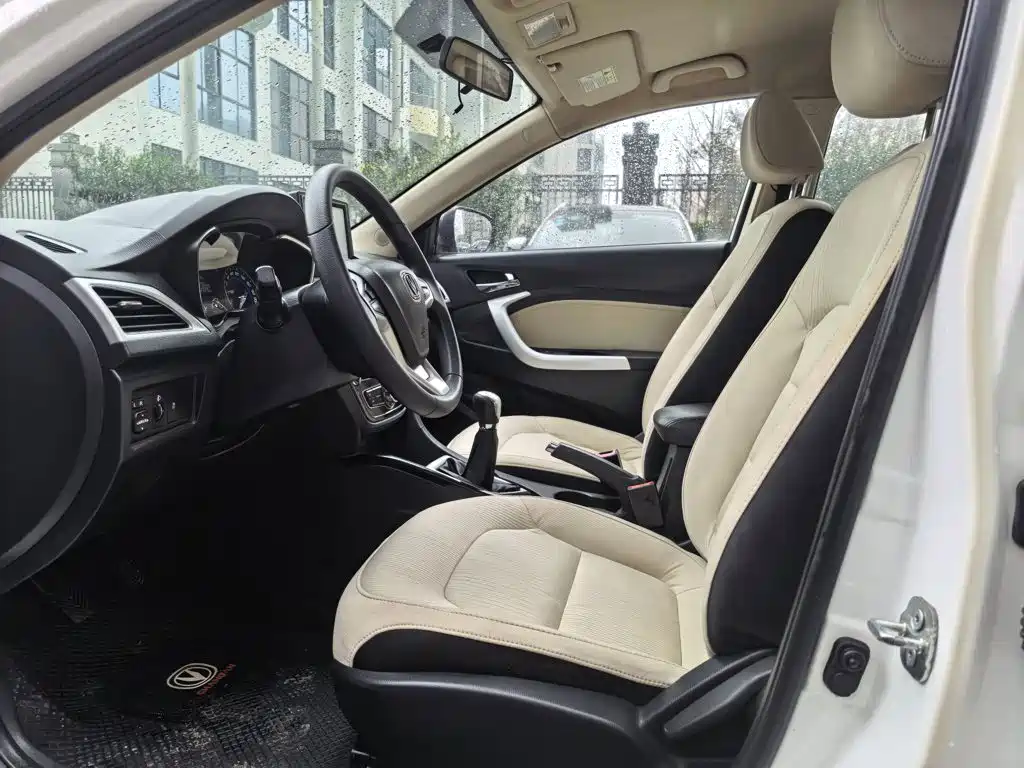 Changan V7 2015 — фото 25