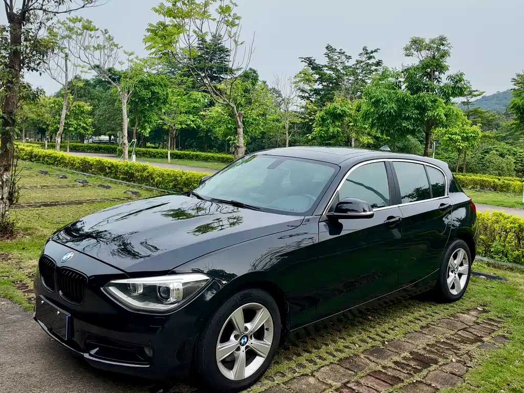 BMW 1 Series 2012 — фото 16