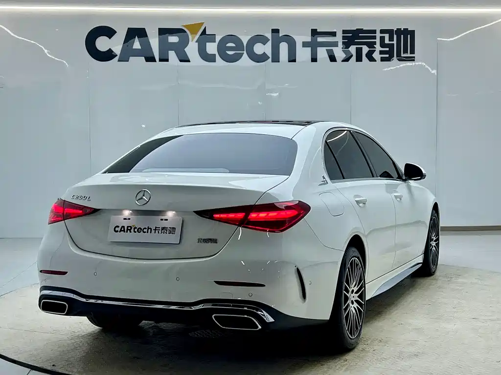 Mercedes-Benz C-Class 2025