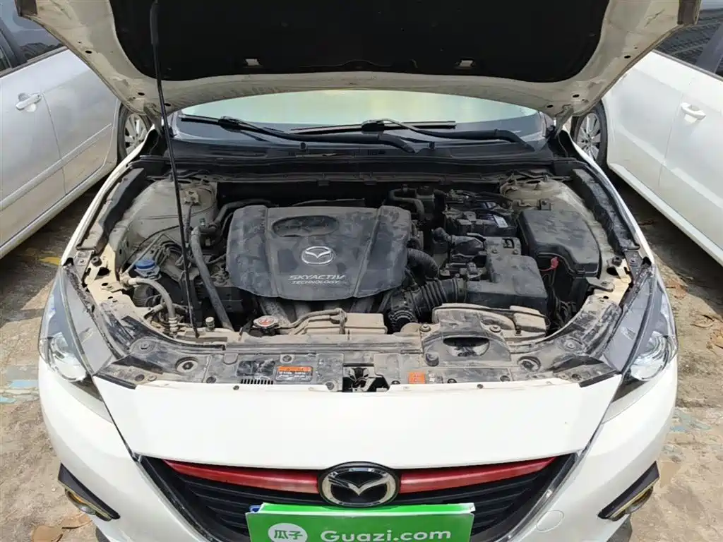 Mazda 3 Axela 2016 — фото 20