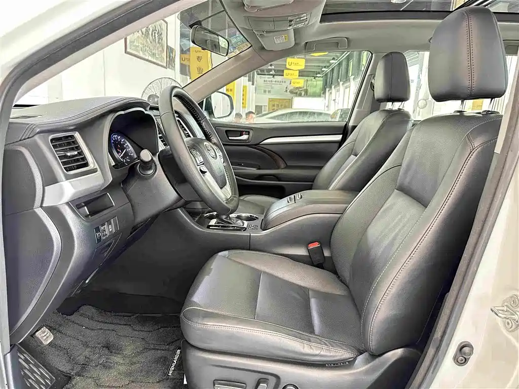 Toyota Highlander 2016 — фото 4