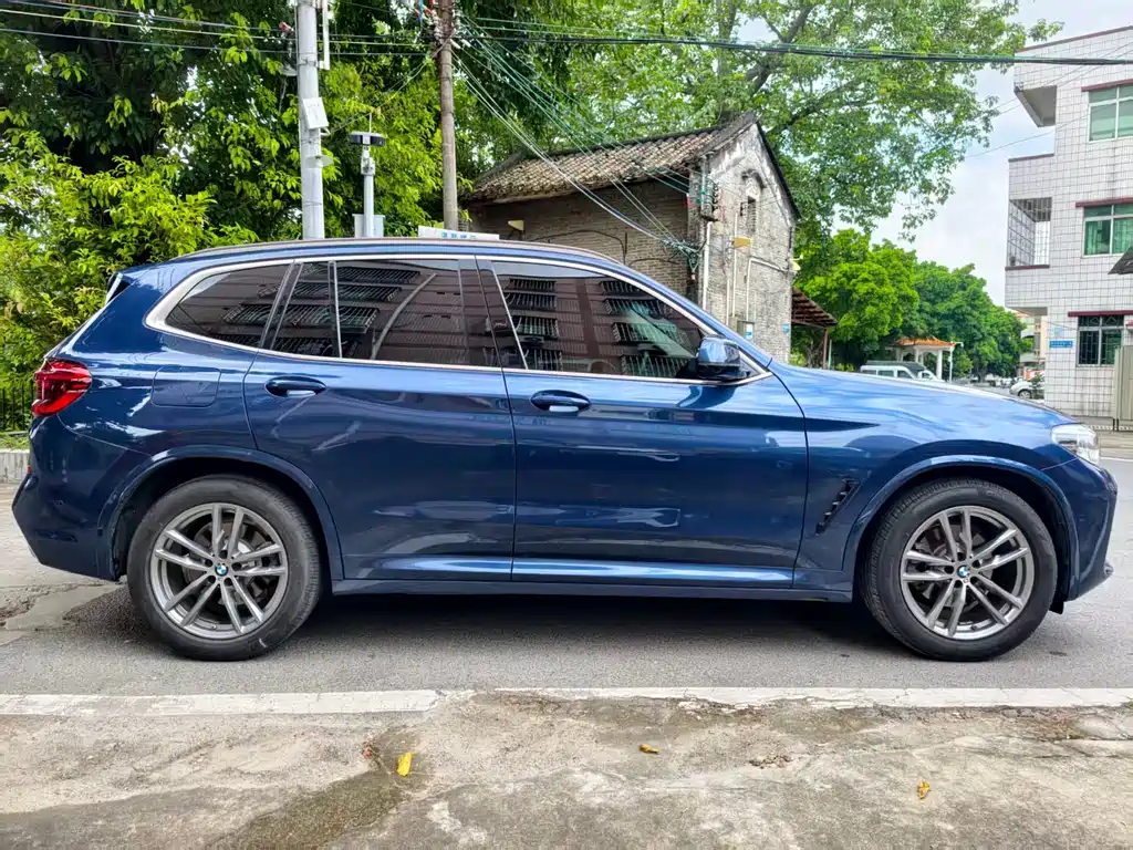BMW X3 2021
