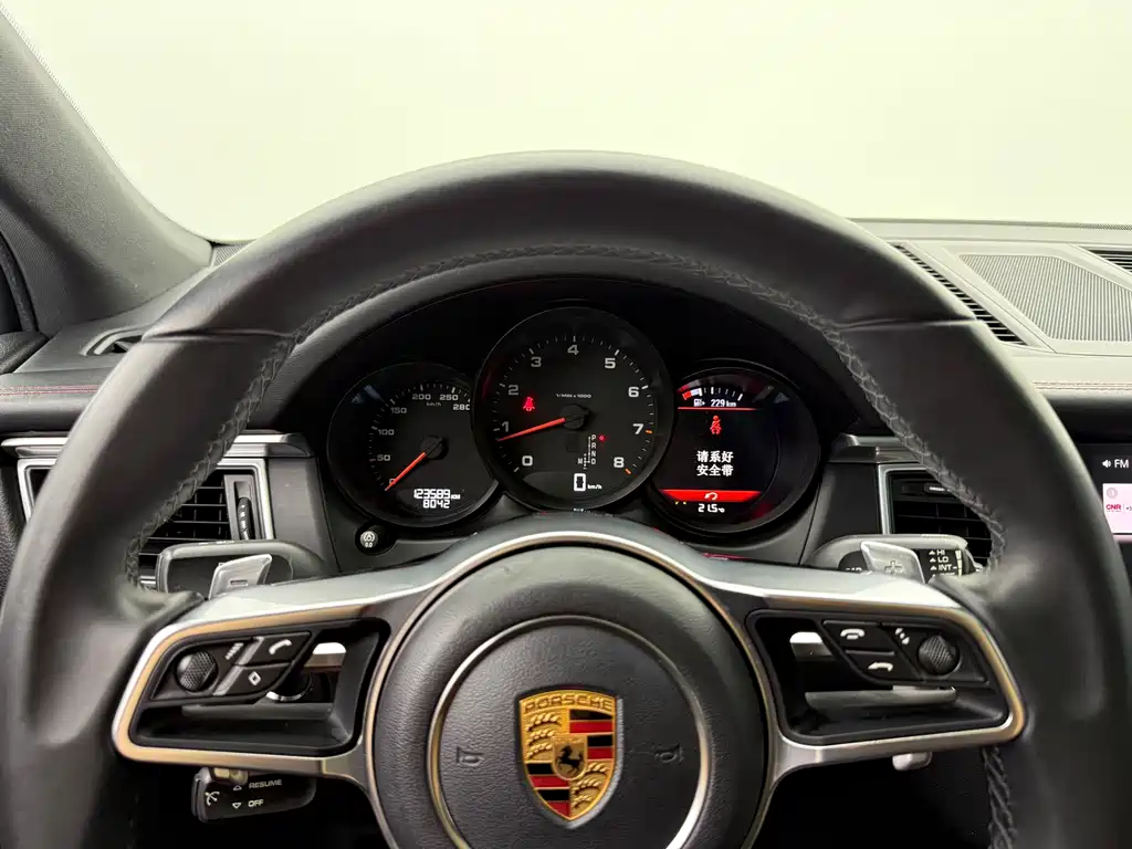 Porsche Macan 2016 — фото 4