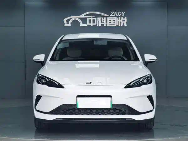 BYD Seal 05 DM-i 2025