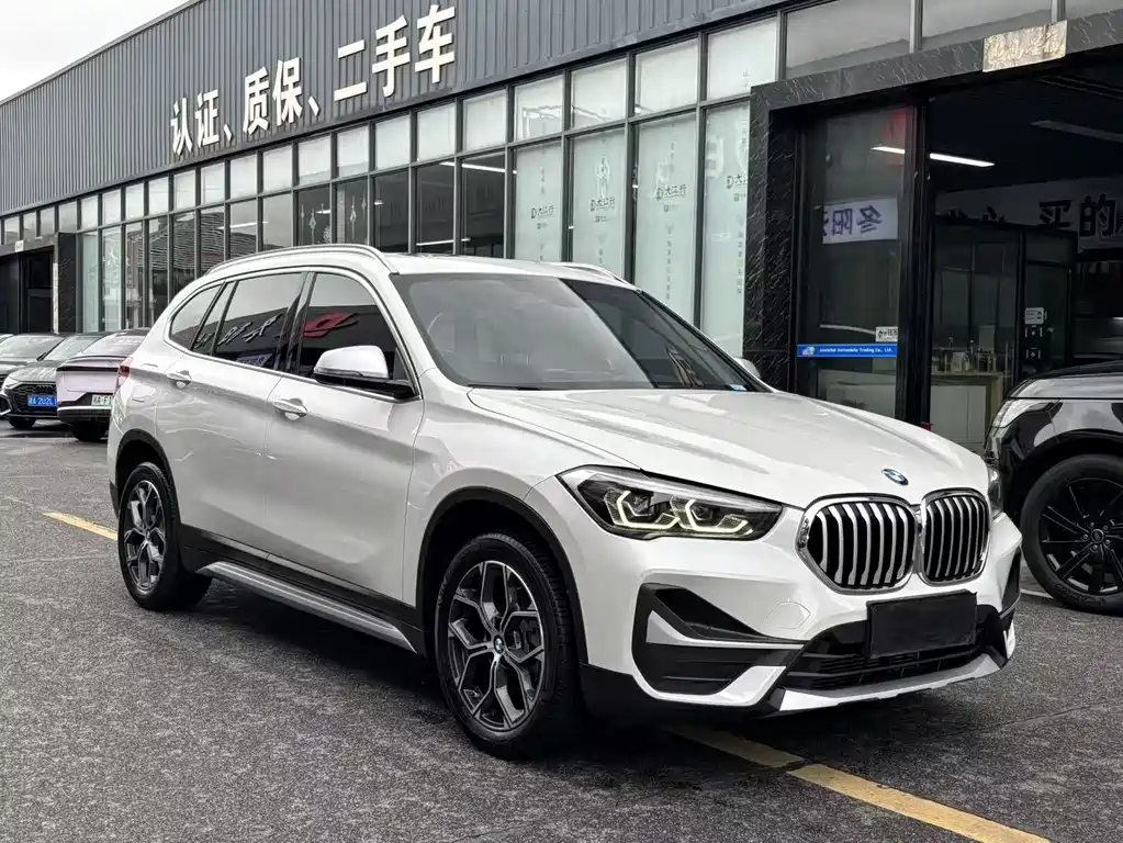 BMW X1 2022 — фото 12