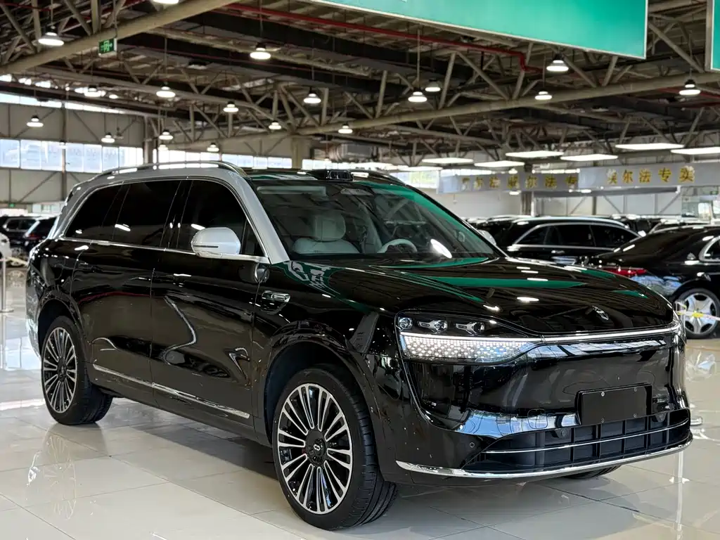 AITO M9 2025 — фото 3