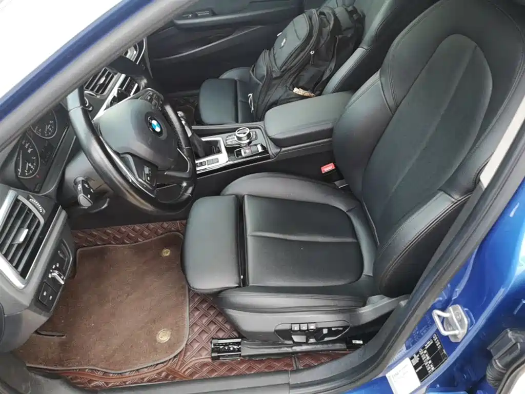 BMW 1 Series 2017 — фото 15