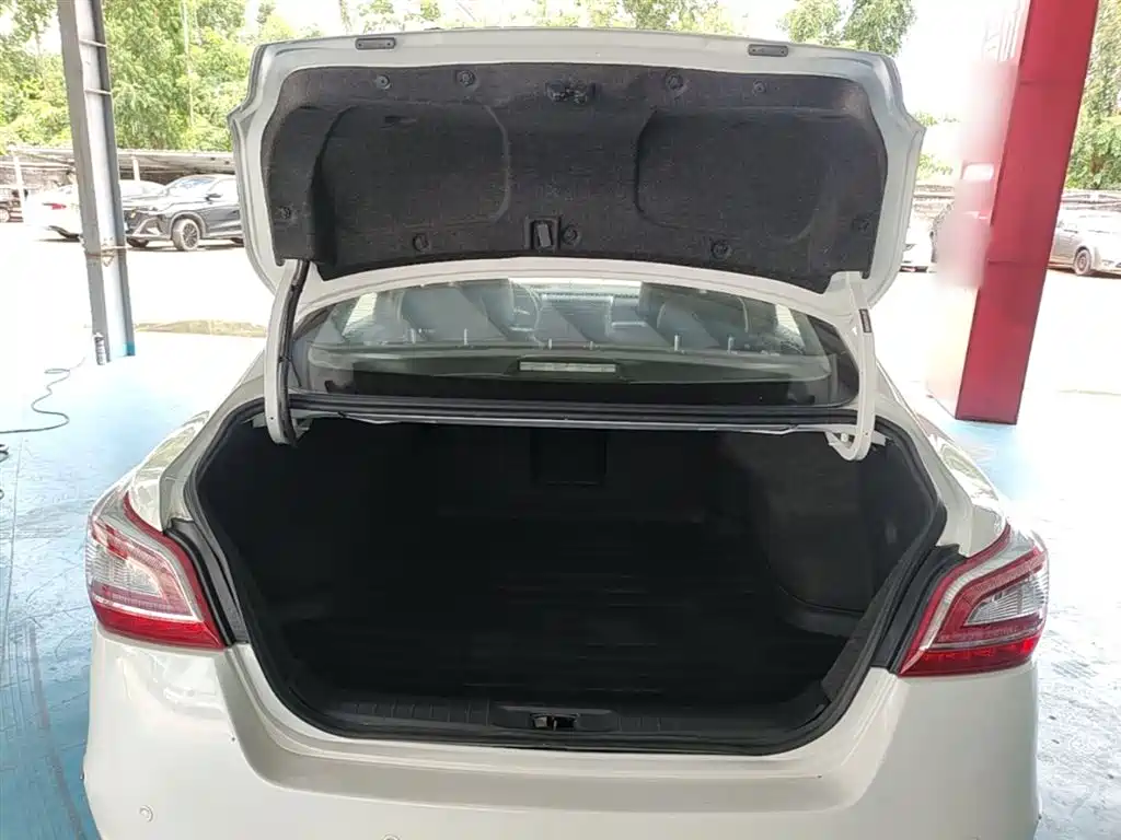 Nissan Teana 2015 — фото 19