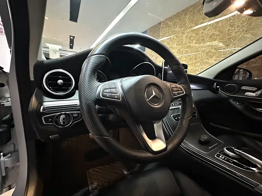 Mercedes-Benz C-Class 2016 — фото 17