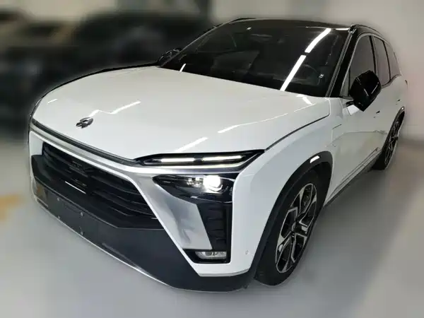 NIO ES8 2021