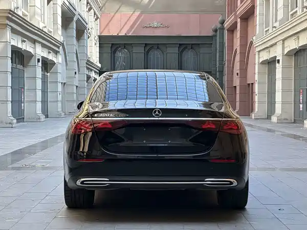 Mercedes-Benz E-Class 2025