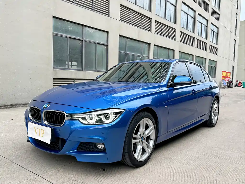 BMW 3 Series 2019 — фото 1