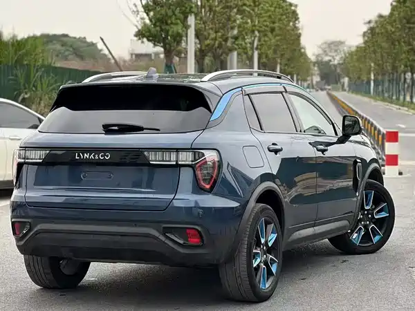 Lynk & Co 01 2019