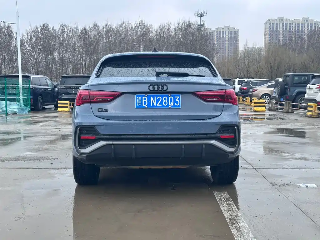 Audi Q3 Sportback 2022 — фото 7