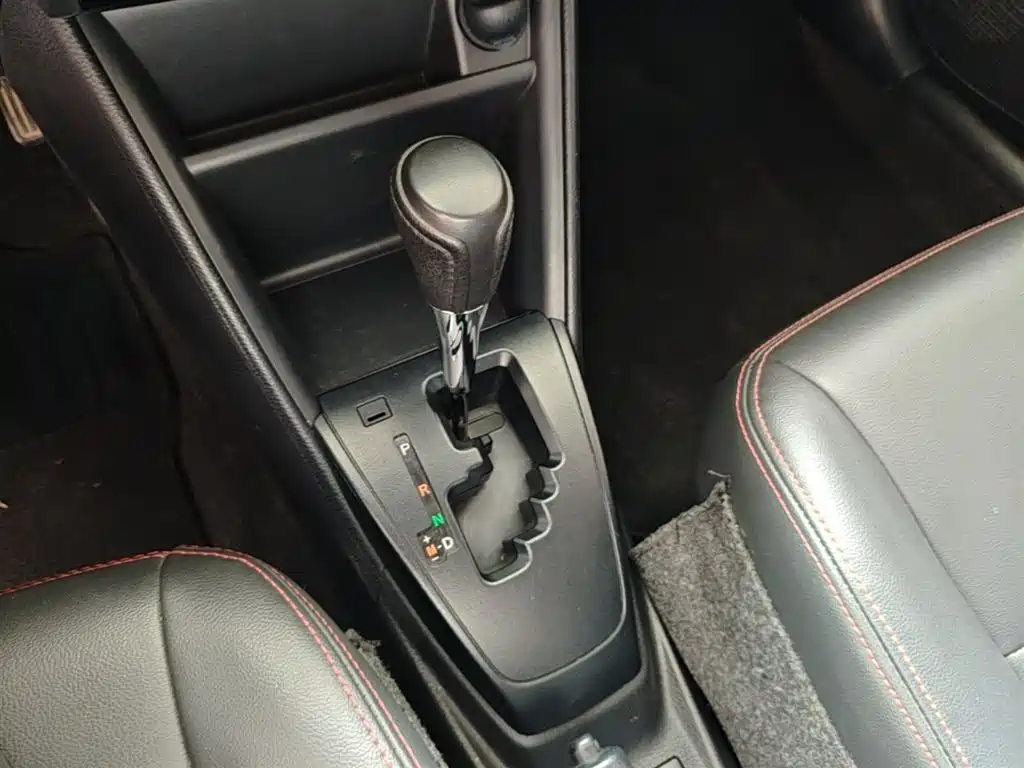 Toyota Yaris L 2021 — фото 14