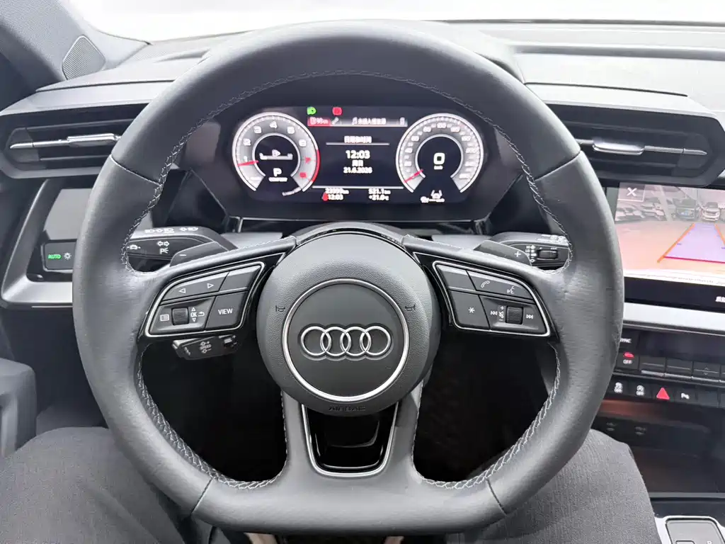Audi A3 2023 — фото 8