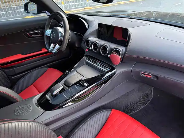 Mercedes-Benz AMG GT 2021