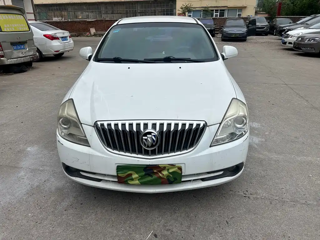 Buick Excelle 2015 — фото 2