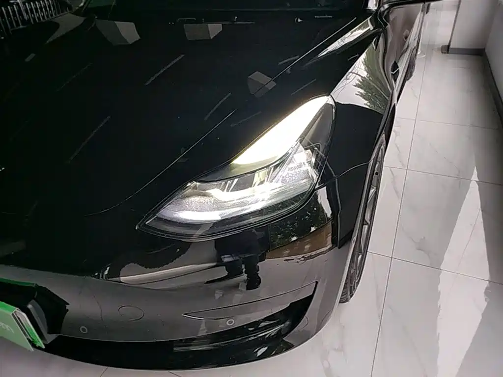 Tesla Model 3 2023 — фото 24