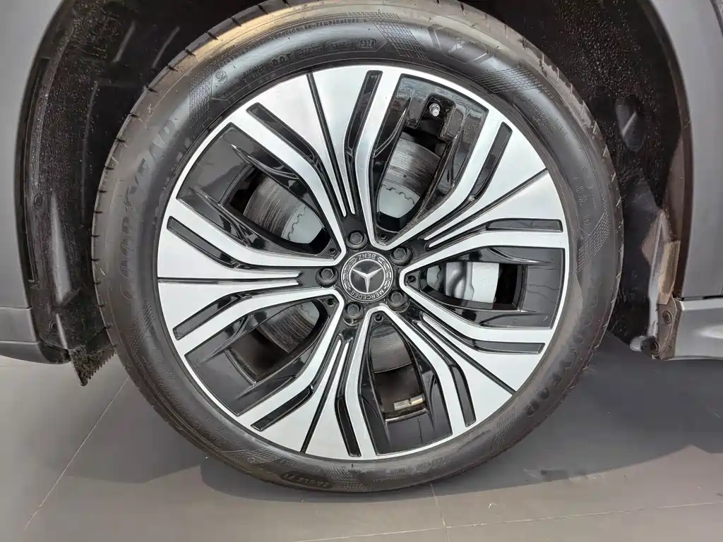 Mercedes-Benz EQE SUV 2025 — фото 14