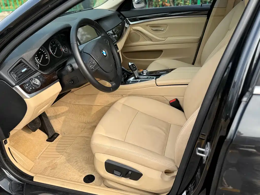 BMW 5 Series 2015 — фото 4
