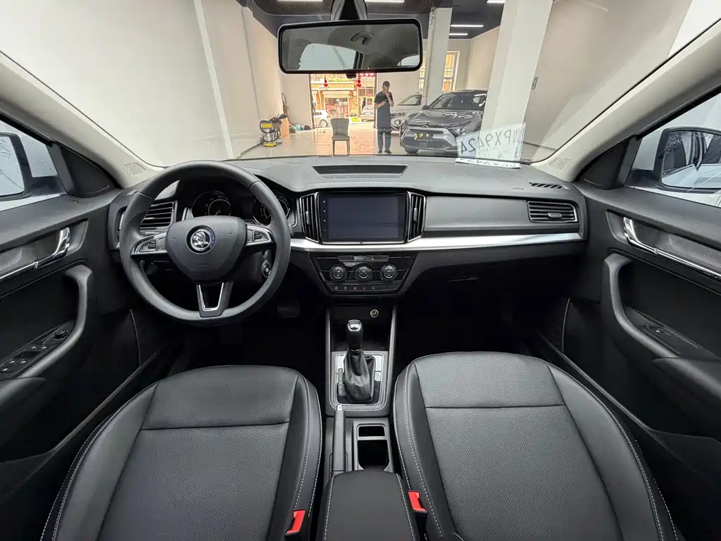 Skoda Kamiq 2023 — фото 17